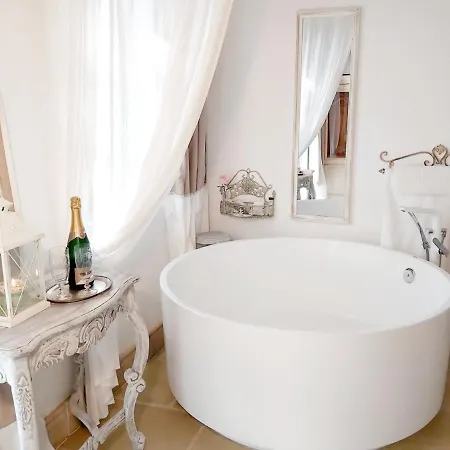 Maison Bagatell Badacsony 4* バダチョニトマイ