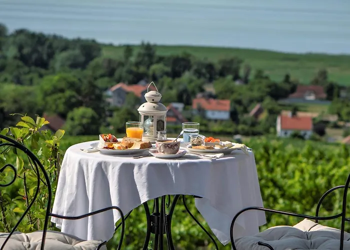 Maison Bagatell Badacsony Gæstehus Badacsonytomaj